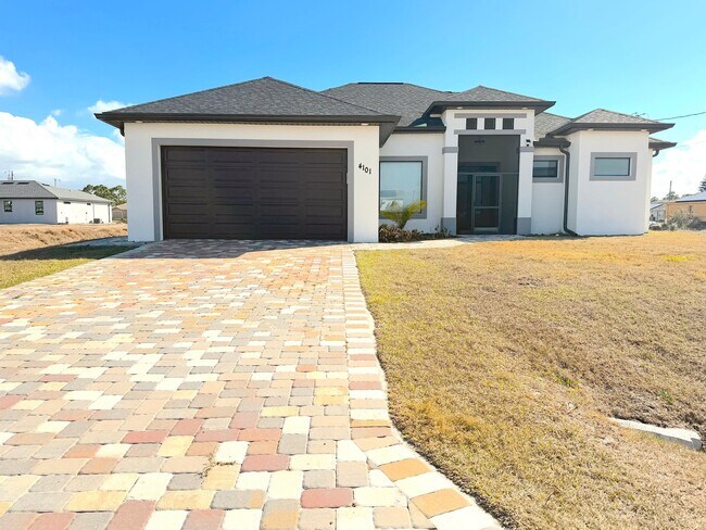 property at 4101 33rd St SW