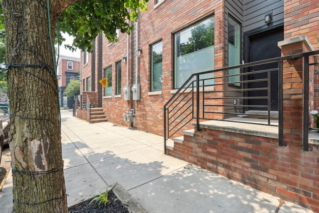 property at 2318 E Susquehanna Ave