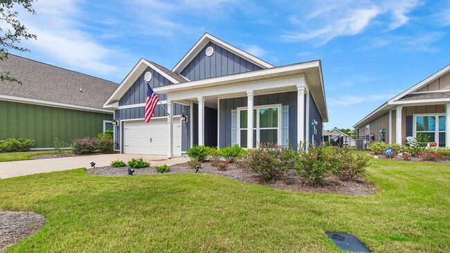 158 Lightning Bug Ln in Freeport, FL - Building Photo - Building Photo