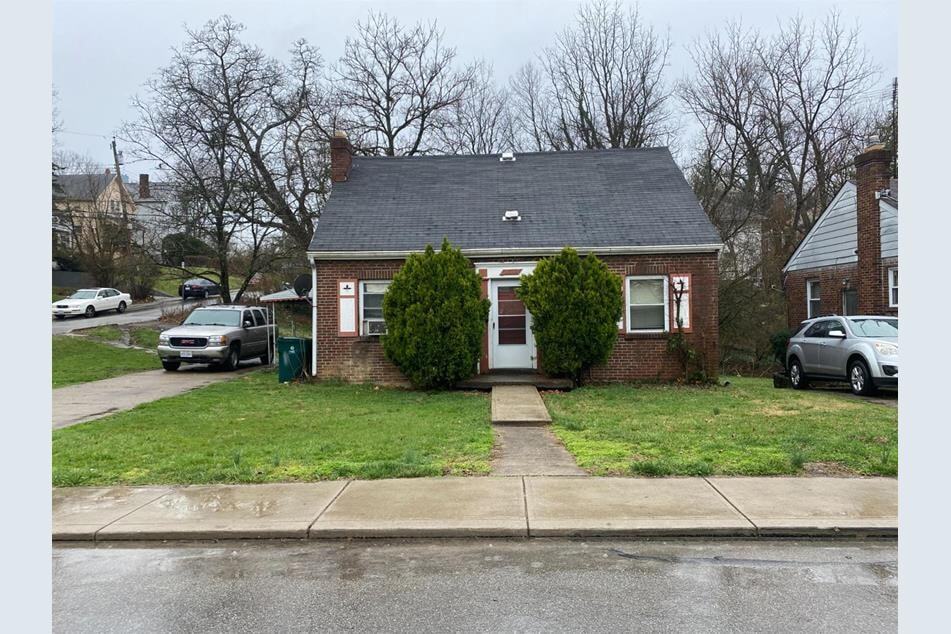 3037 Worthington Ave in Cincinnati, OH - Building Photo