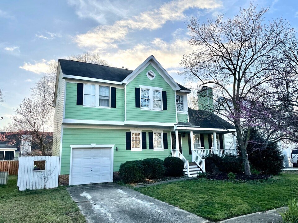 444 Mountain Lake Dr in Raleigh, NC - Building Photo