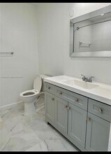 2113 Renaissance Blvd in Miramar, FL - Foto de edificio - Building Photo