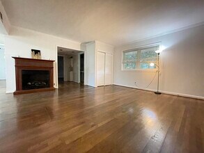 3660 Peachtree Rd-Unit -J6 in Atlanta, GA - Building Photo - Building Photo