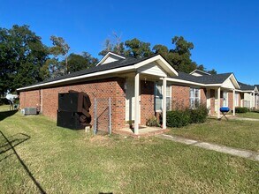 128 Winding Way in Leesburg, GA - Building Photo - Building Photo