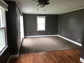 10400 Albany St in Oak Park, MI - Building Photo - Building Photo