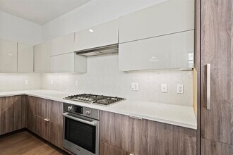 9 Ave at Port Imperial in West New York, NJ - Building Photo - Building Photo