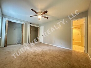 2202 Montreat Cir in Vestavia Hills, AL - Building Photo - Building Photo