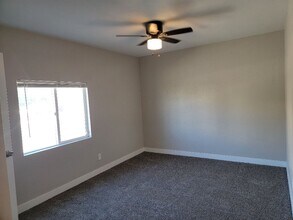 2229 Donna St in North Las Vegas, NV - Building Photo - Building Photo