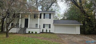 3526 Cindy St NW in Huntsville, AL - Building Photo