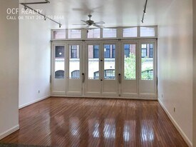 261 N 3rd St in Philadelphia, PA - Building Photo