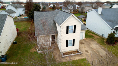 4301 Hickoryview Dr in Louisville, KY - Building Photo - Building Photo