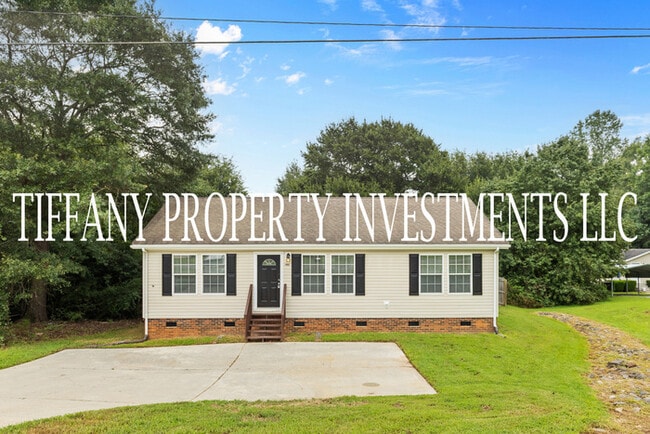 property at 1002 W Cabaniss Rd