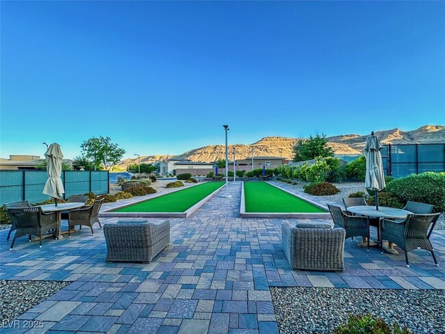 property at 6714 Desert Crimson St