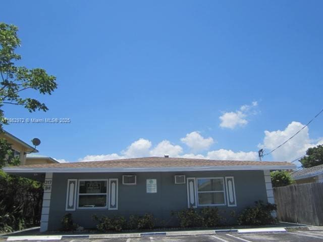 317 SE 10th Ave in Pompano Beach, FL - Building Photo - Building Photo