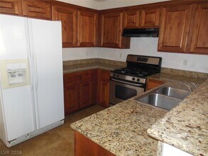 5510 Avent Ferry St in Las Vegas, NV - Building Photo - Building Photo