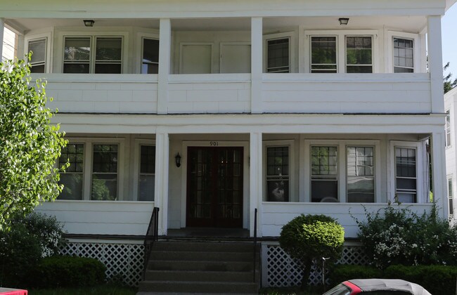 901 Park Ave in Albany, NY - Foto de edificio - Building Photo