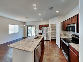 6426 E Boldin Dr in Tucson, AZ - Foto de edificio - Building Photo