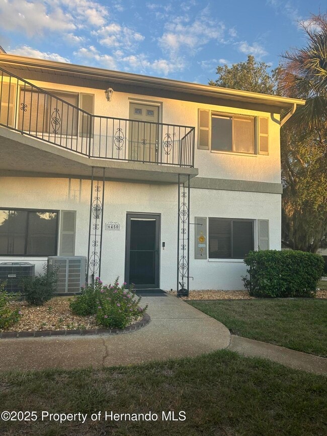 6452 River Run Blvd in Spring Hill, FL - Building Photo - Building Photo