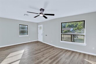 520 Harlem Ave in Waco, TX - Building Photo - Building Photo