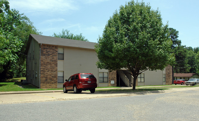 1415 Kyle Rd in Benton, AR - Foto de edificio - Building Photo