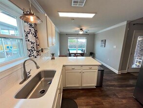 107 Highland Ave in Belle Chasse, LA - Foto de edificio - Building Photo