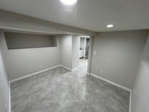 4042 Delta St, Unit Downstairs in San Diego, CA - Building Photo - Building Photo
