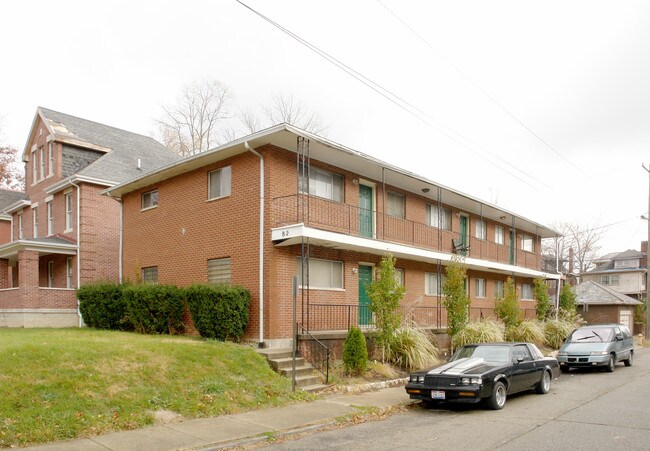 82 Auburn Ave in Columbus, OH - Foto de edificio - Building Photo