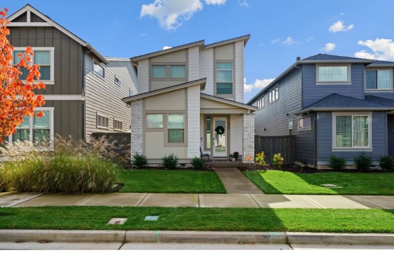 8138 SE Reddington St in Hillsboro, OR - Building Photo