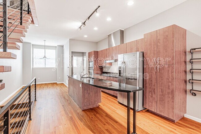 property at 1473 27th St