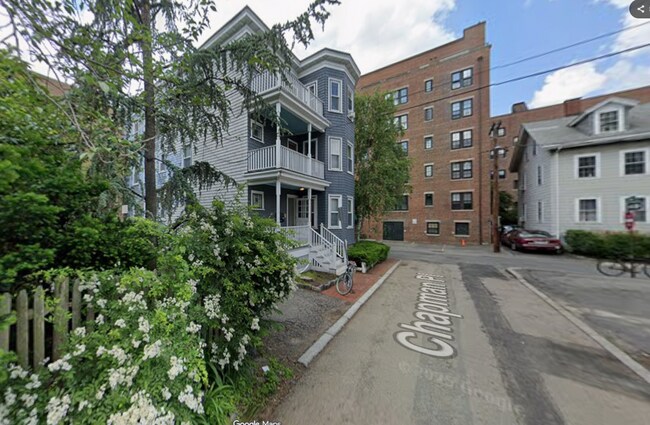 property at 8 Chapman Pl