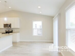 48 Huntleigh Park Ct in Wentzville, MO - Building Photo - Building Photo