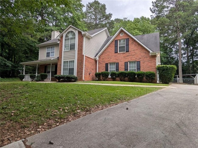 property at 3004 Dogwood Ln