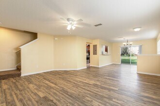 427 Carina Cir in Sanford, FL - Building Photo - Building Photo
