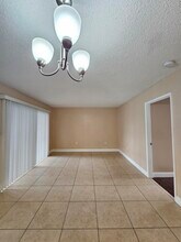 1543 Lake Crystal Dr in West Palm Beach, FL - Building Photo - Building Photo