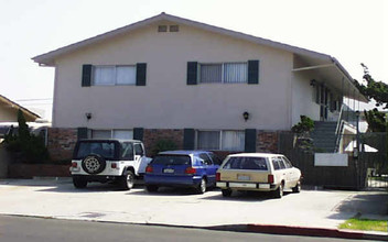 4541 Hamilton St in San Diego, CA - Building Photo - Building Photo