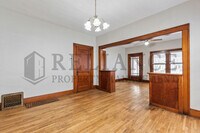 838 S Main St photo'