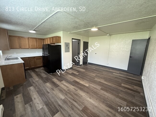 property at 920 N 2nd St