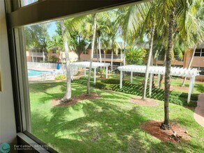 760 SE 2nd Ave in Deerfield Beach, FL - Building Photo - Building Photo