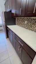 Lockwood Arms Apartments in Fresno, CA - Building Photo - Building Photo