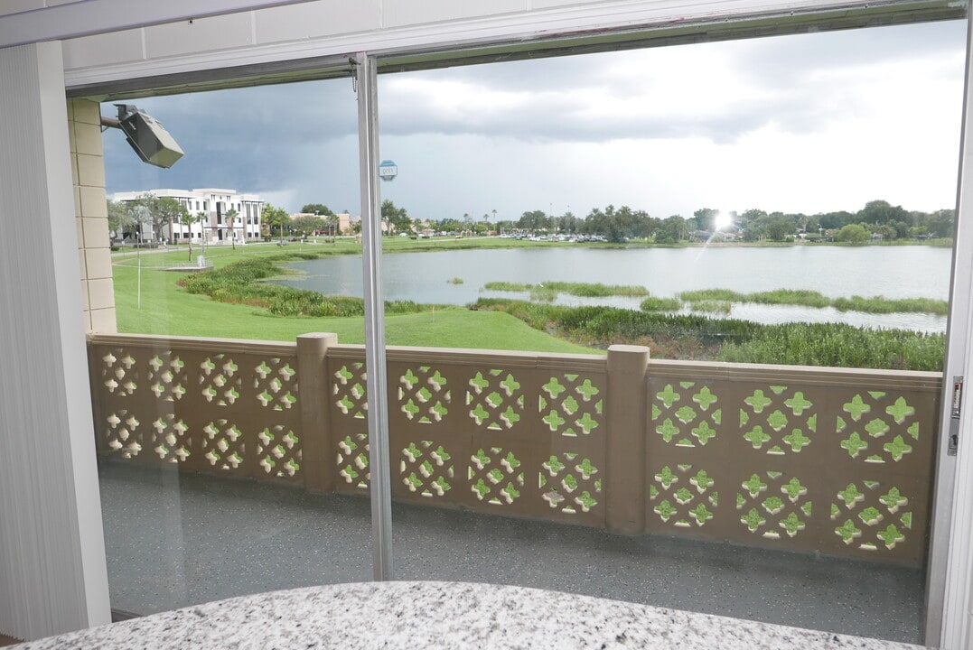 2043 Shakespeare St in Lakeland, FL - Foto de edificio