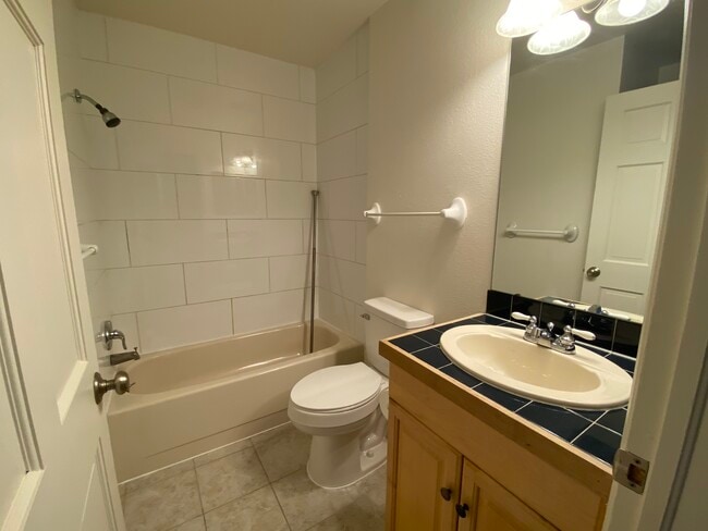 2119 Spruce St, Unit 1 in Boulder, CO - Building Photo - Building Photo