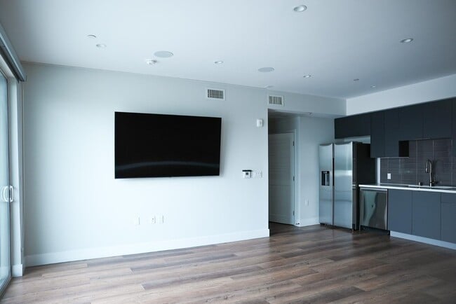 property at 8940 Reseda Blvd