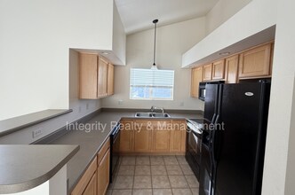 18681 E Water Dr in Aurora, CO - Building Photo - Building Photo