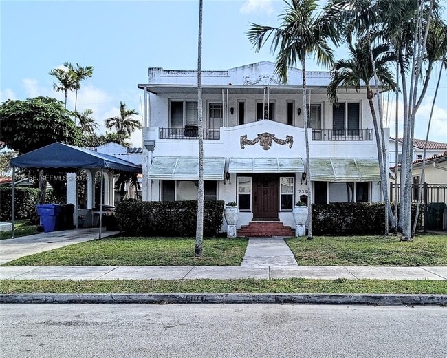 property at 2346 SW 20th St