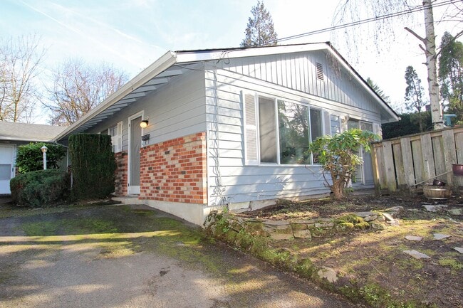 8834 SE 9th Ave, Unit 8836 in Portland, OR - Building Photo - Building Photo