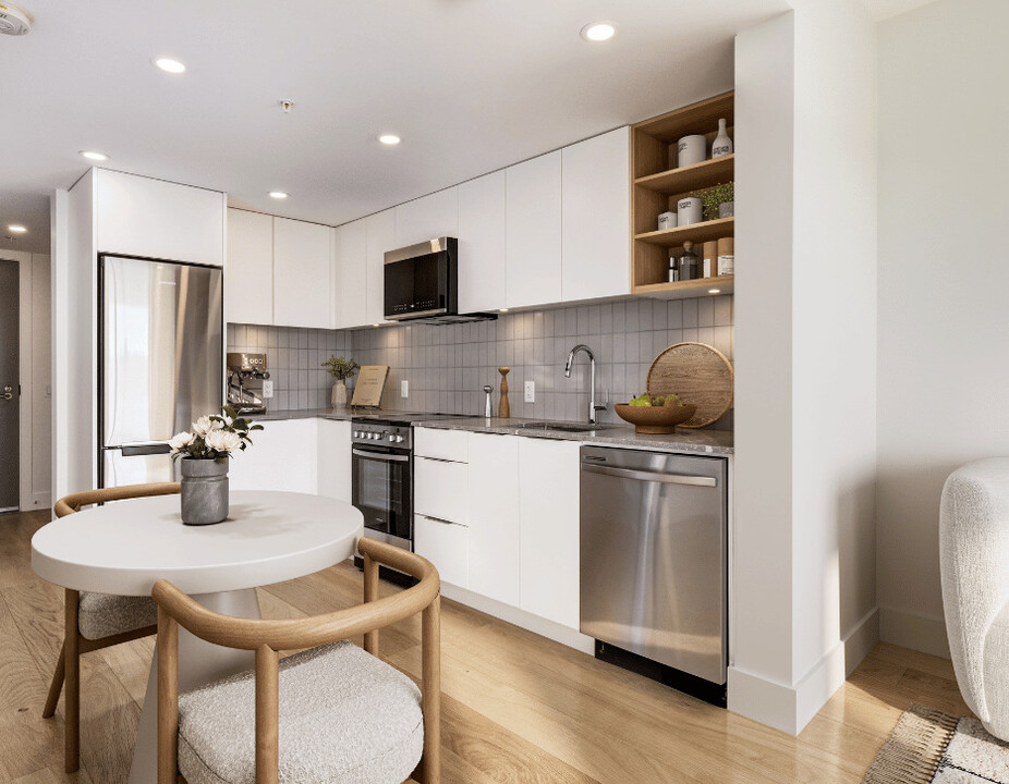 The Hyland in Vancouver, BC - Building Photo