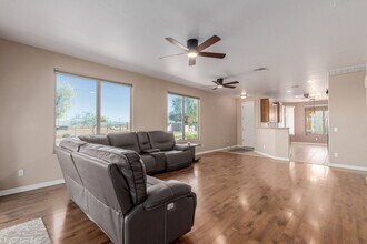 32270 Echo Canyon Rd in Queen Creek, AZ - Building Photo - Building Photo