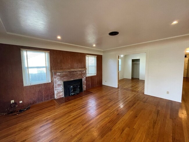 property at 1911 H St