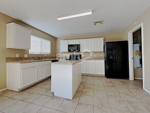 503 Pine Cluster Ct in Conroe, TX - Building Photo - Building Photo