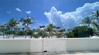 2655 Collins Ave in Miami Beach, FL - Building Photo - Building Photo